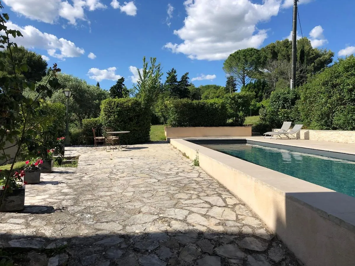 Couette-café le Mas des Pignes -adults only Aix-en-Provence France